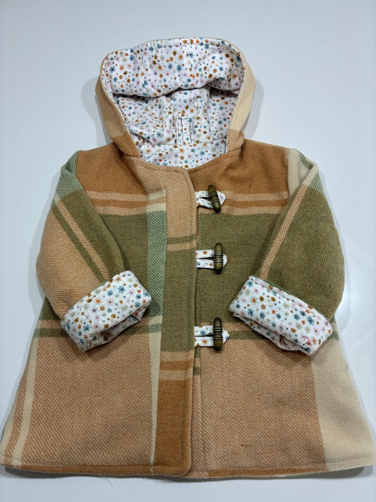 Size 3 Round Hood Wool Coat
