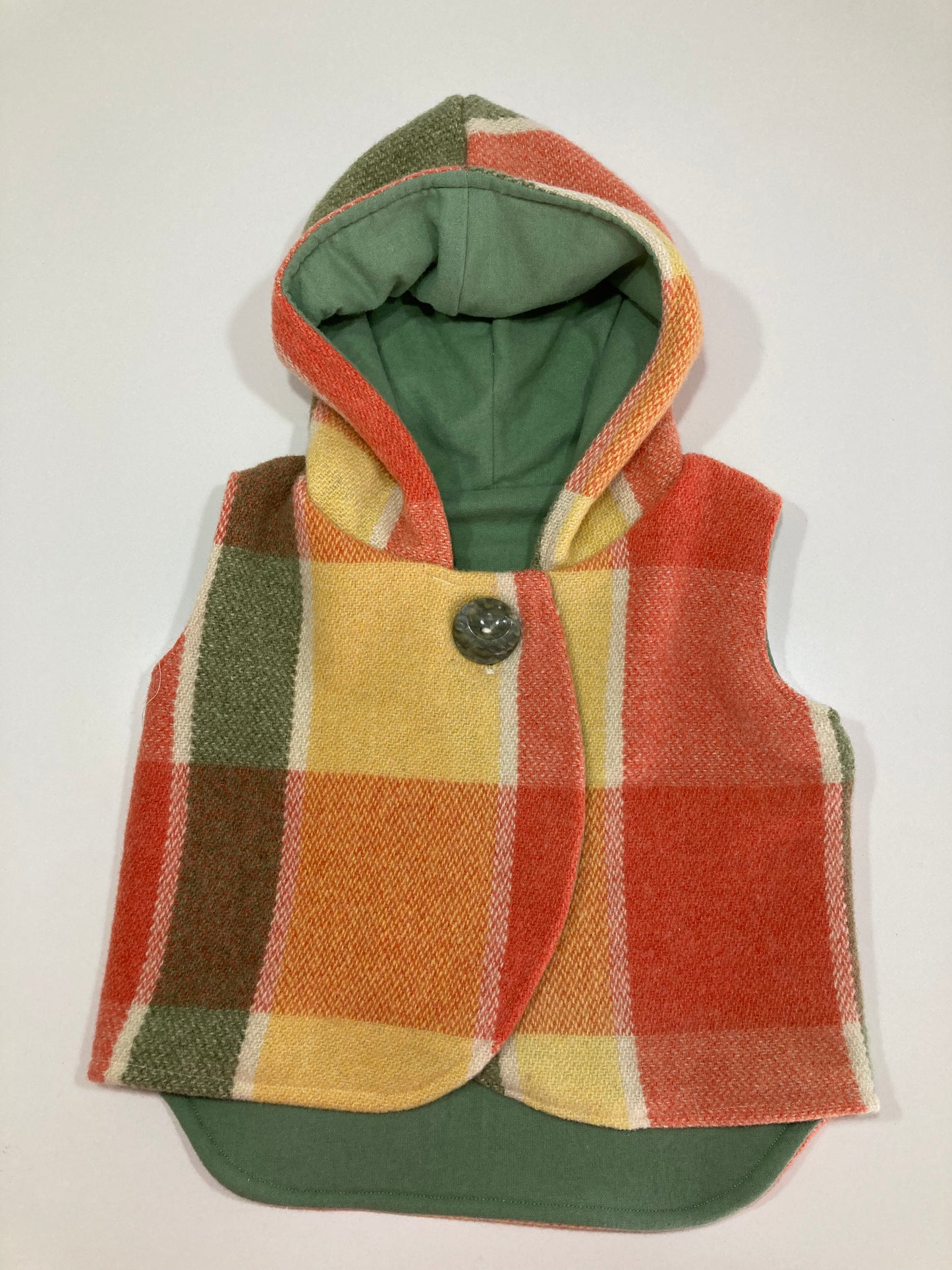 Size 3 Round Hood Wool Vest