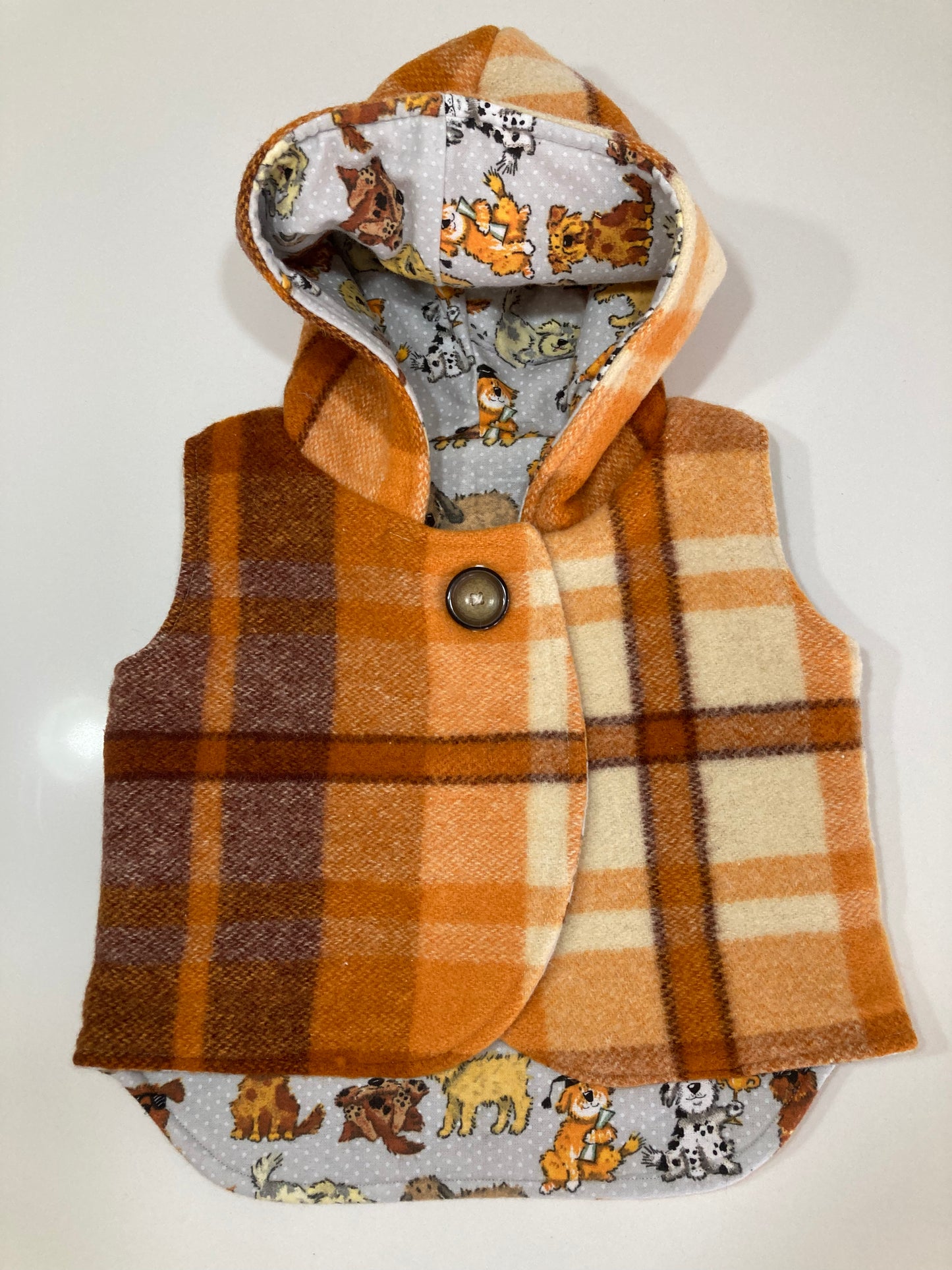 Size 2 Round Hood Wool Vest