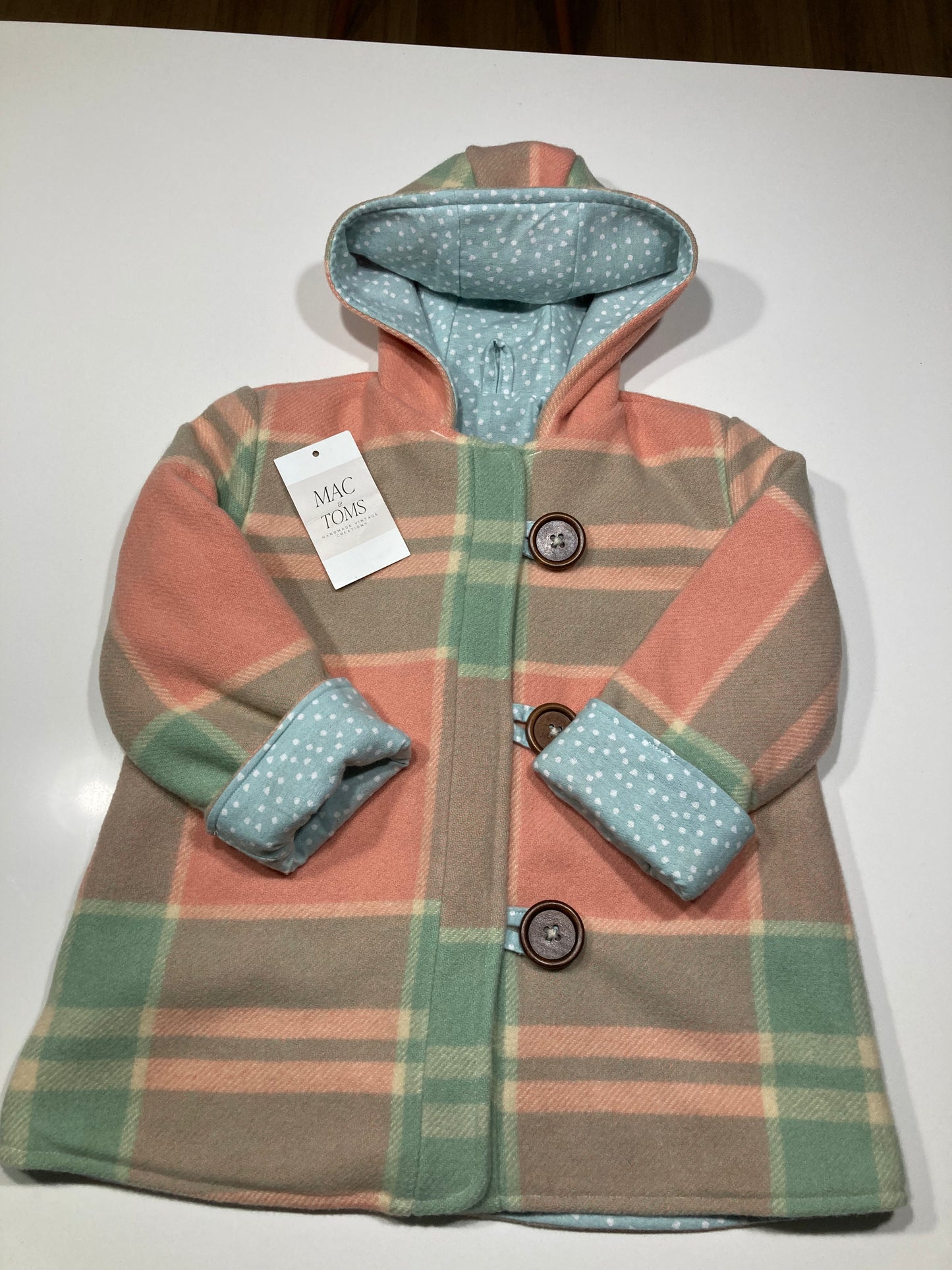 Size 4 Round Hood Wool Coat