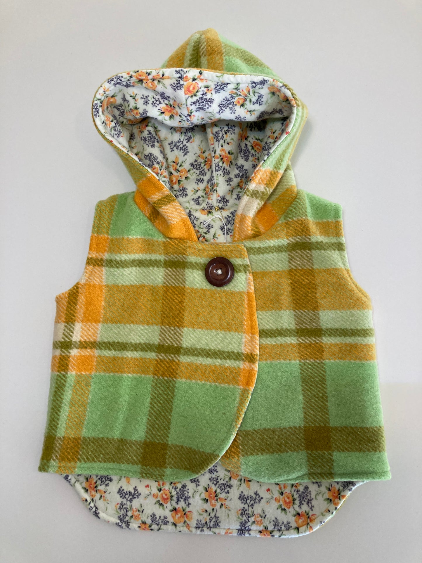 Size 3 Round Hood Wool Vest